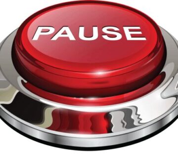 Pause 360x320